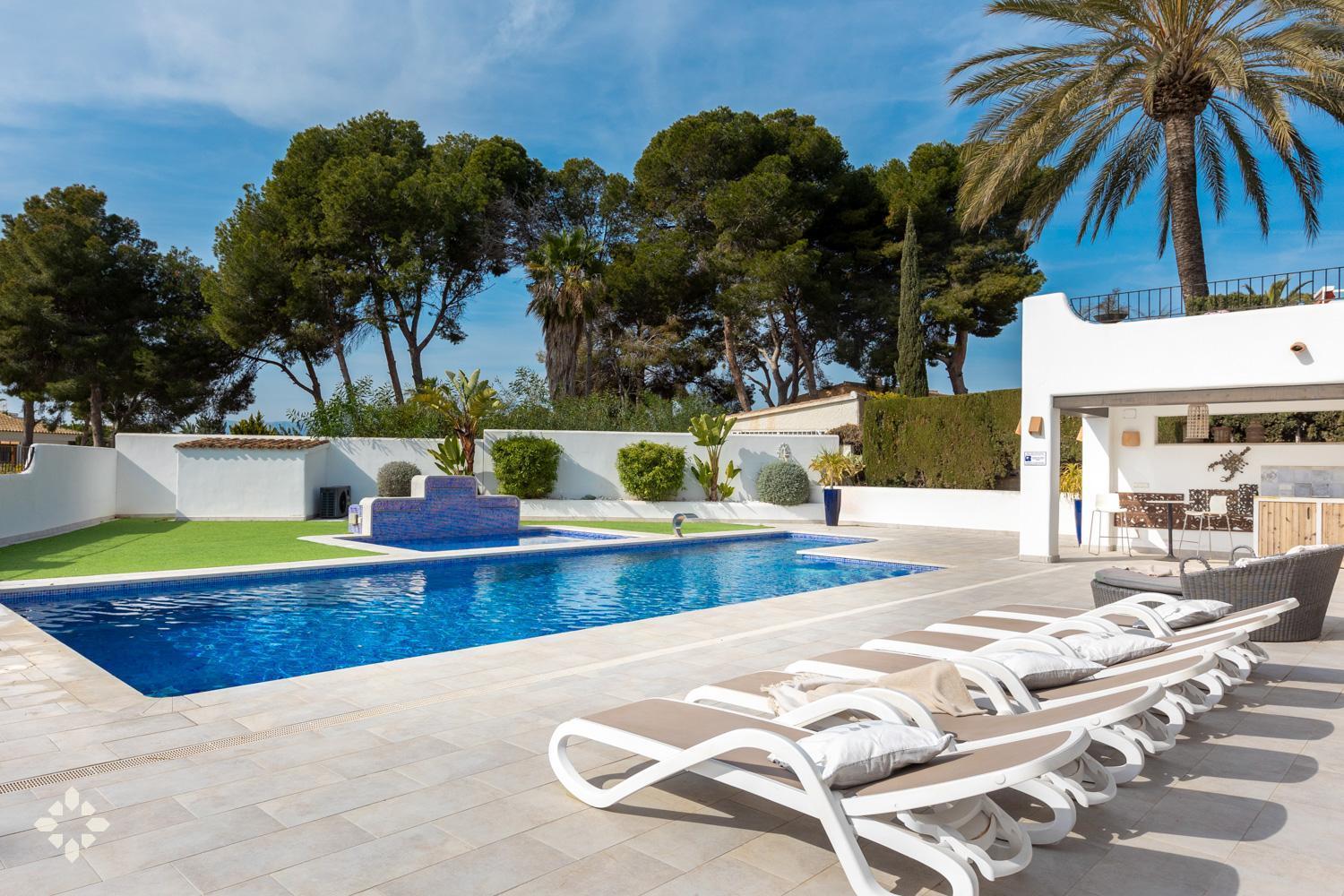 Villa Mar Coral By Abahana Luxe モライラ エクステリア 写真